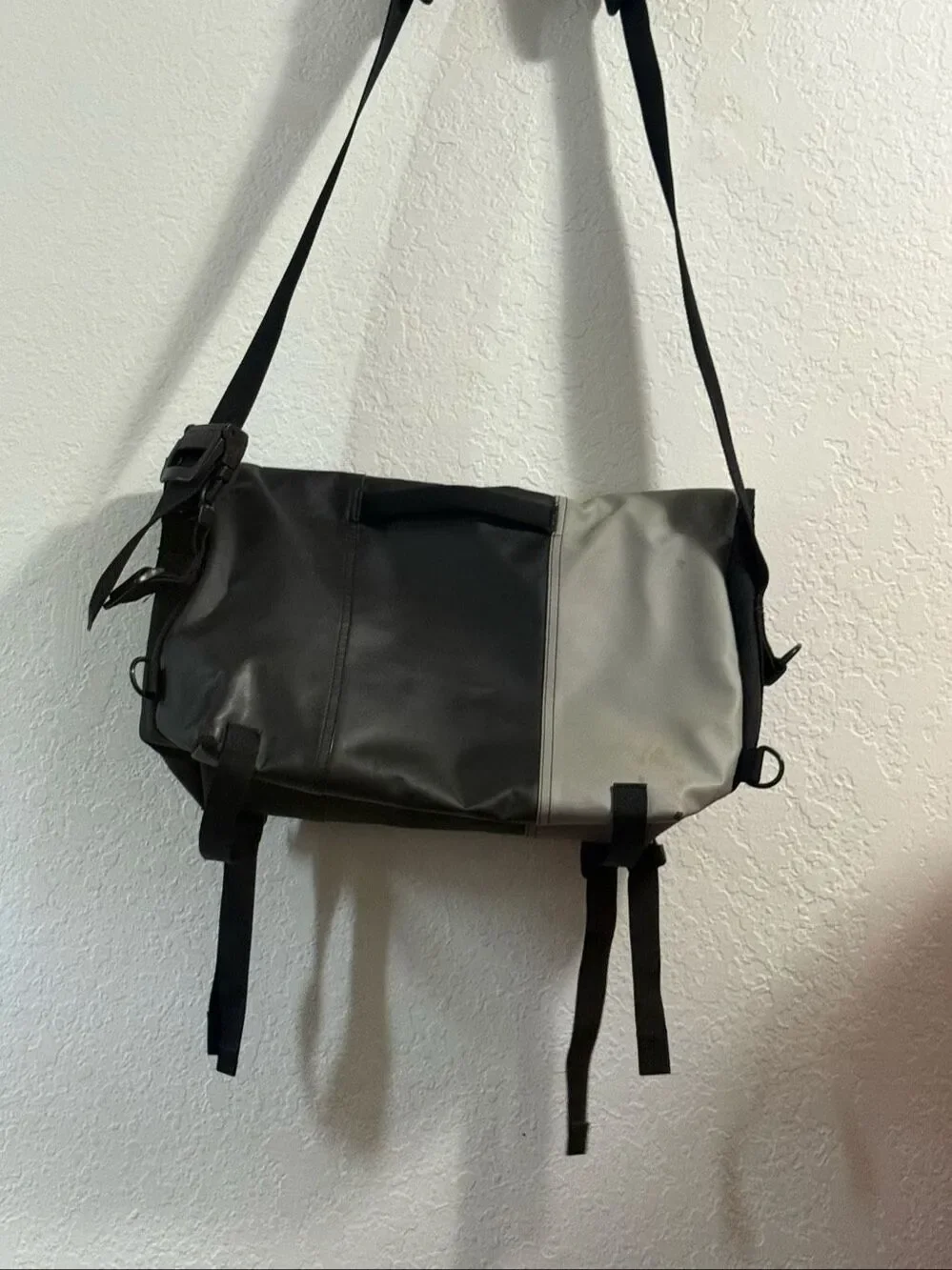 Timbuk2 Messenger Bag Black Commute Cross Body Shoulder Padded Laptop Travel
